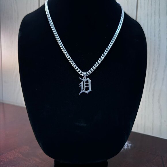 Detroit Tigers Necklace - Silver Plated - 5mm Cuban - 22" Chain - Baseball MLB - Picture 2 of 3